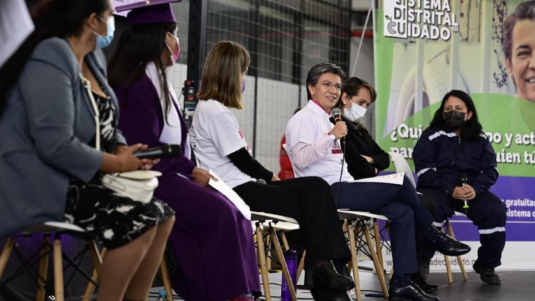 Alcaldesa Claudia López, en evento de logros para mujeres de Bogotá