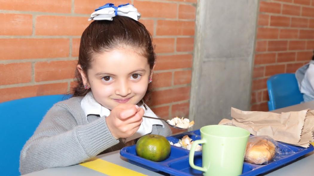 Colegios oficiales de Bogotá estrenan 13 comedores escolares (foto)