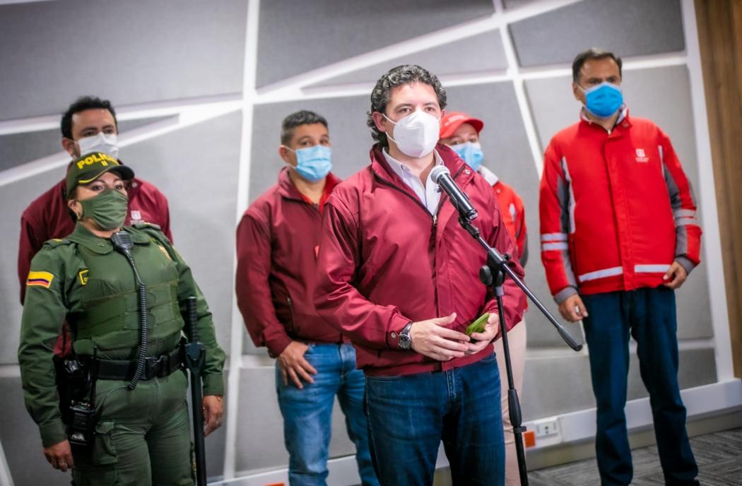 El secretario de Seguridad, Aníbal Fernández, aseguró que han aumentado los controles y medidas contra el uso de pólvora. Foto. Alcaldía.