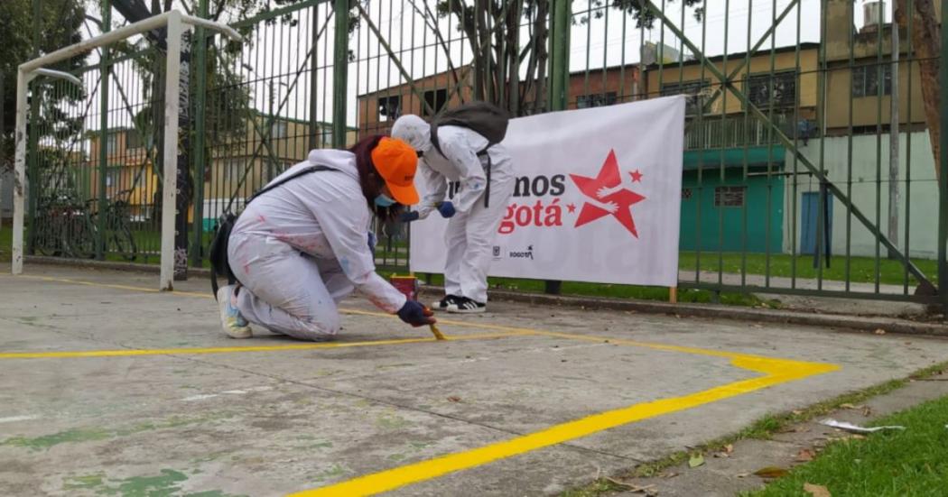 Parque Salamanca de Fontibón es intervenido por jóvenes del idipron