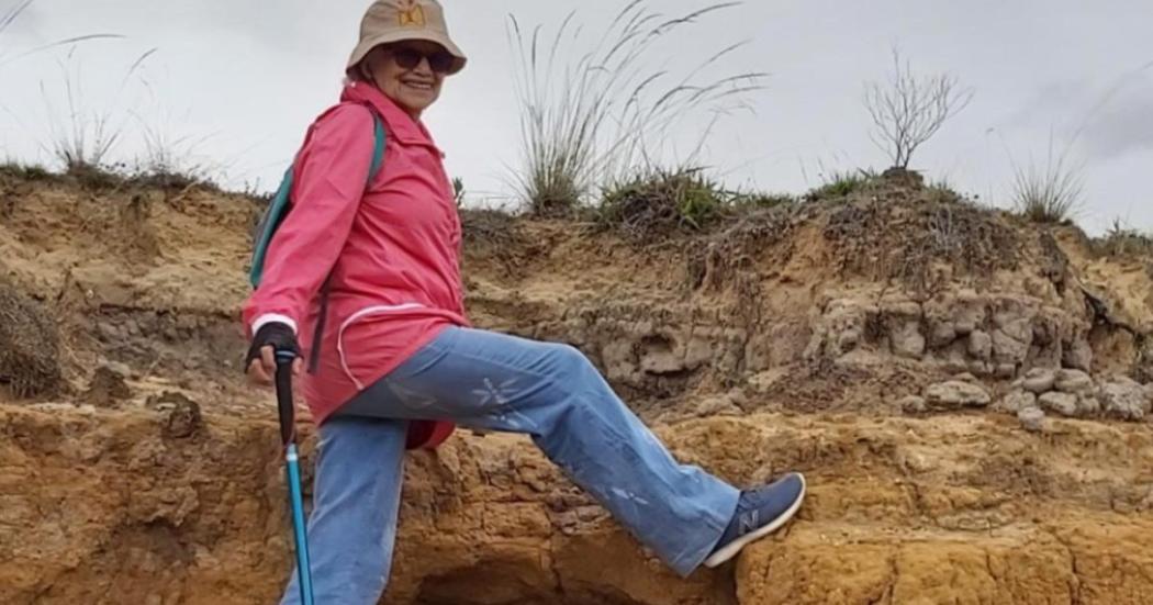 Centro Día 'Casa del árbol' de Usaquén premia a abuela escritora