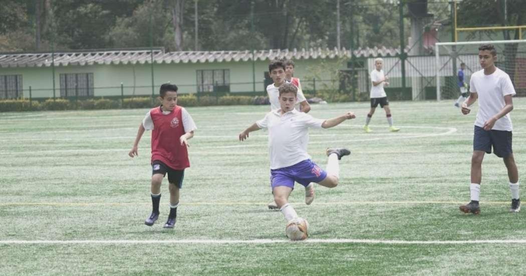 Inscripciones abiertas en escuelas de fútbol masculino del Distrito