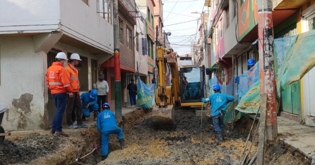 Acueducto renueva su infraestructura en dos barrios de Kennedy 