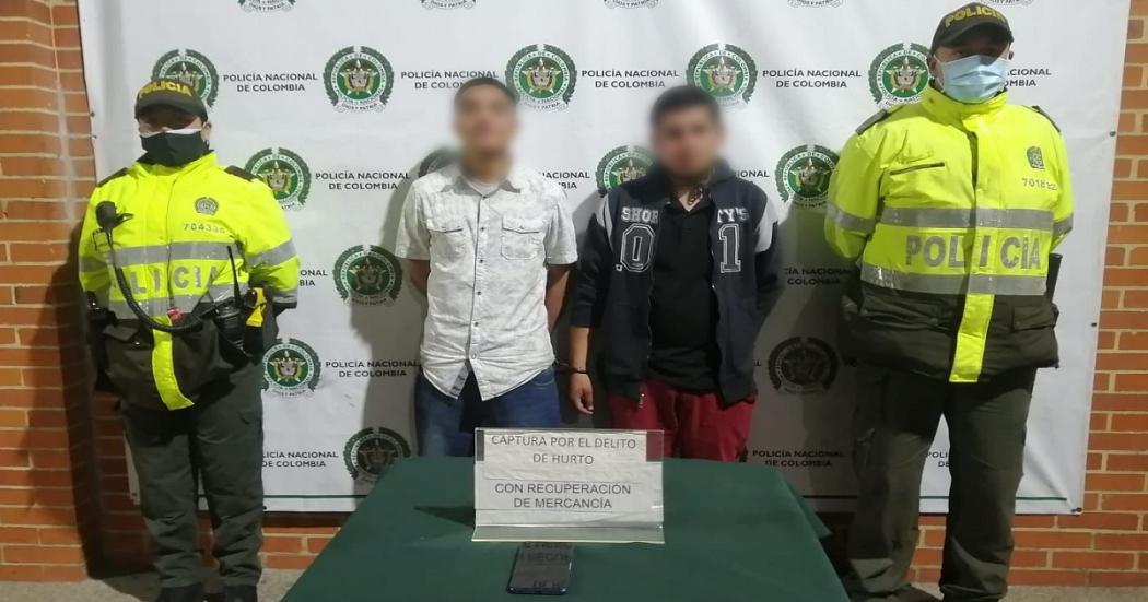 Capturado dos hombres en Bosa señalados por haber hurtado un celular