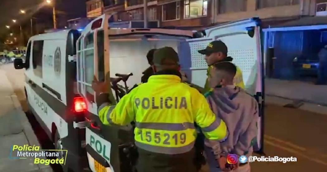 Capturados dos hombres señalados de hurto a un ciudadano en Engativá