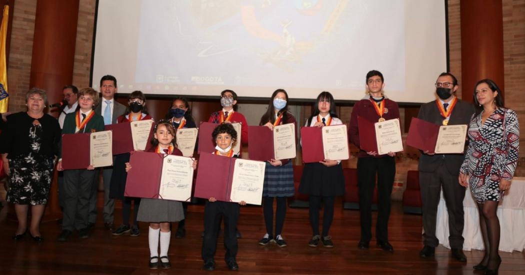 Premiación de las historias ganadoras del concurso Leer y Escribir 