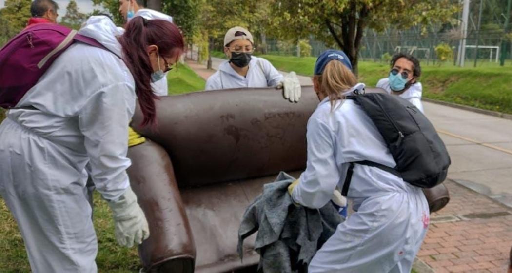 ¿Dónde se puede denunciar la invasión de espacio público en Bogotá?