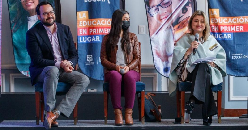 5.250 jóvenes recibirán becas para sus estudios de educación superior