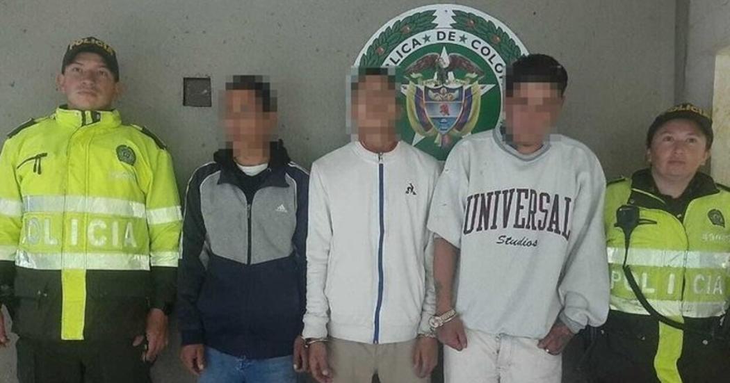 Los tres capturados capturados por la Policía en Ciudad Bolívar. 