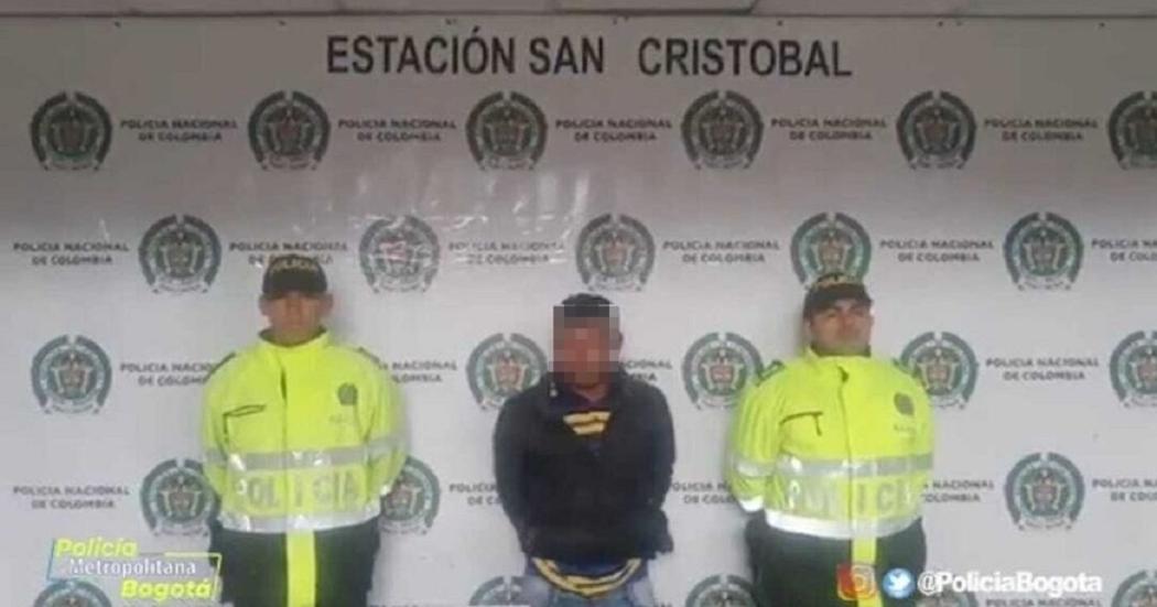 Capturado un hombre con 2 libras de marihuana, cigarrillos y un arma