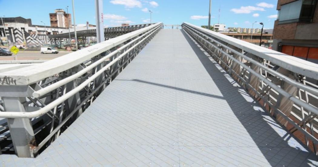 Movilidad: Entrega de puentes peatonales CAD costado Sur y Comuneros