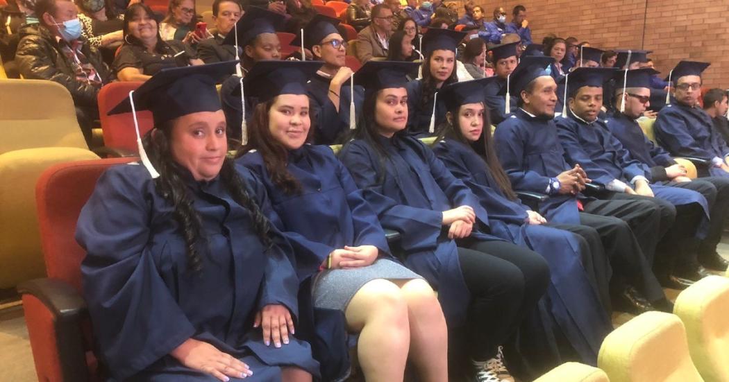 20 jóvenes con discapacidad graduados de auxiliares de empaque de SENA