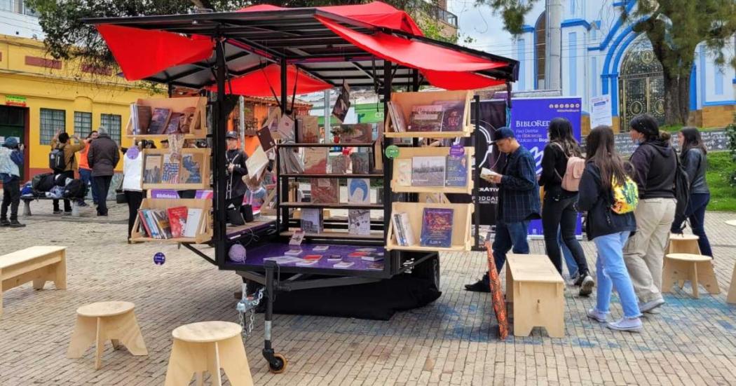 Nueva biblioteca itinerante TİKA en la zona rural de Suba en Bogotá