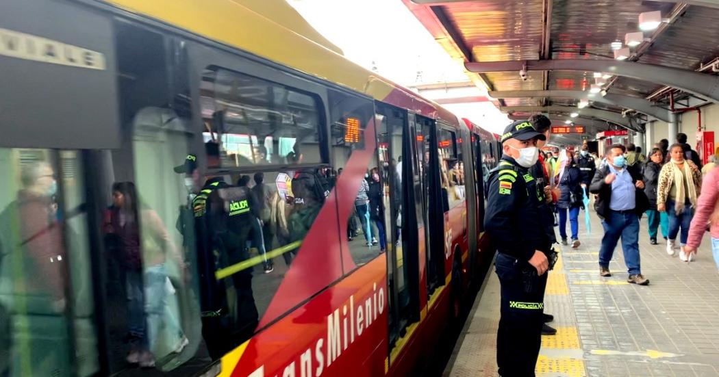 Policía de TransMIlenio