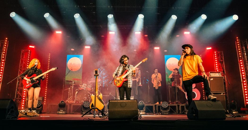 Entrevista a vocalista de Asuntos Pendientes banda de Rock al Parque