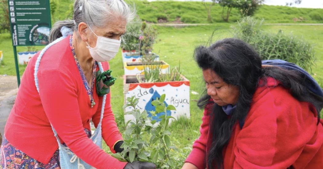 Más de 50 barrios vulnerables de Bogotá renuevan su espacio público