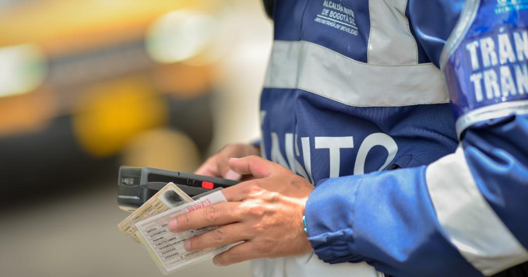 Multa por usar el carro particular para remolcar otro vehículo en 2023