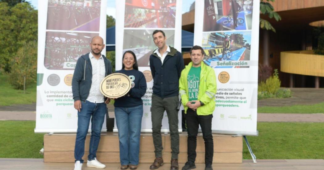 Marymount colegio de Bogotá con Sello Oro de Red de Cicloparqueaderos