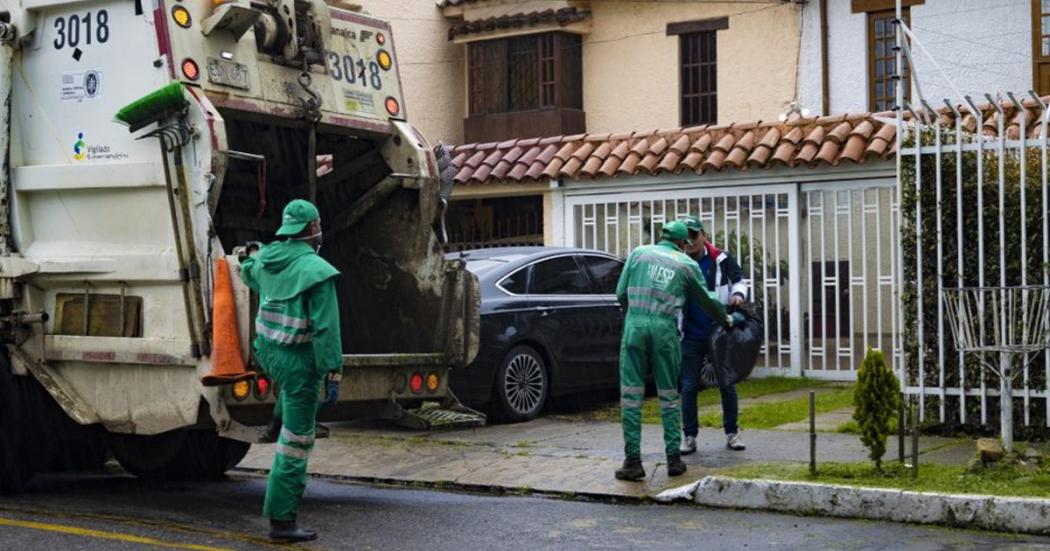 Estas son las multas por arrojar basura al espacio público en Bogotá