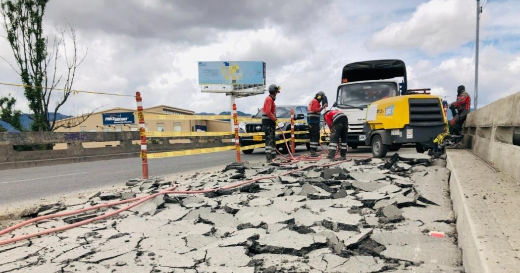 Obreros realizando trabajos en vias