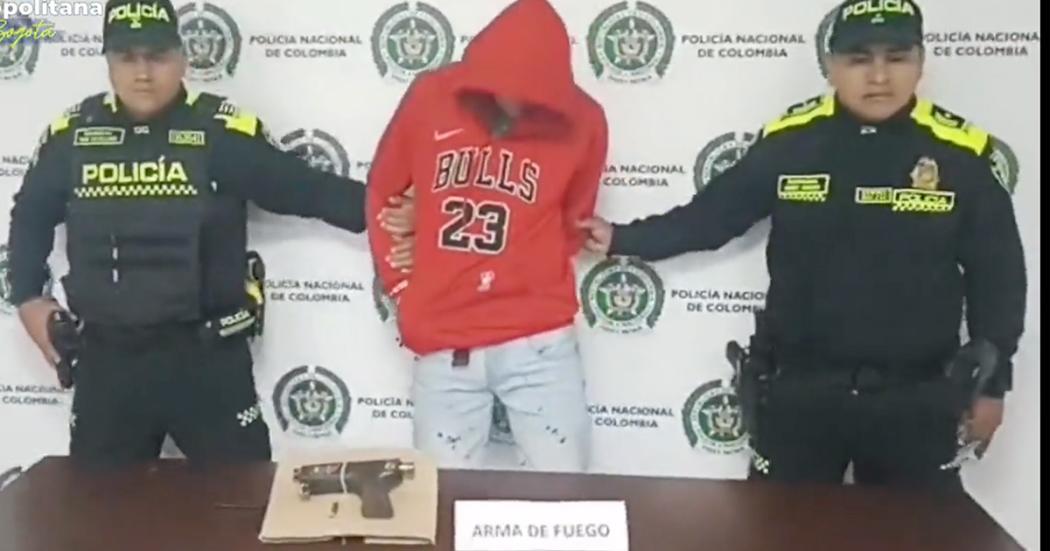 Capturado hombre que intimidó con arma de fuego a dueño de un negocio en Usaquén