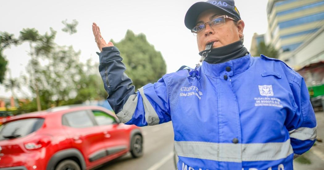 Por obras hay cierre de un carril de av NQS entre av calles 53 y 47a