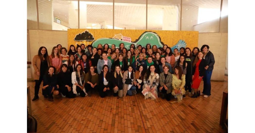 Mujeres lideran estrategias para enfrentar cambio climático en Bogotá