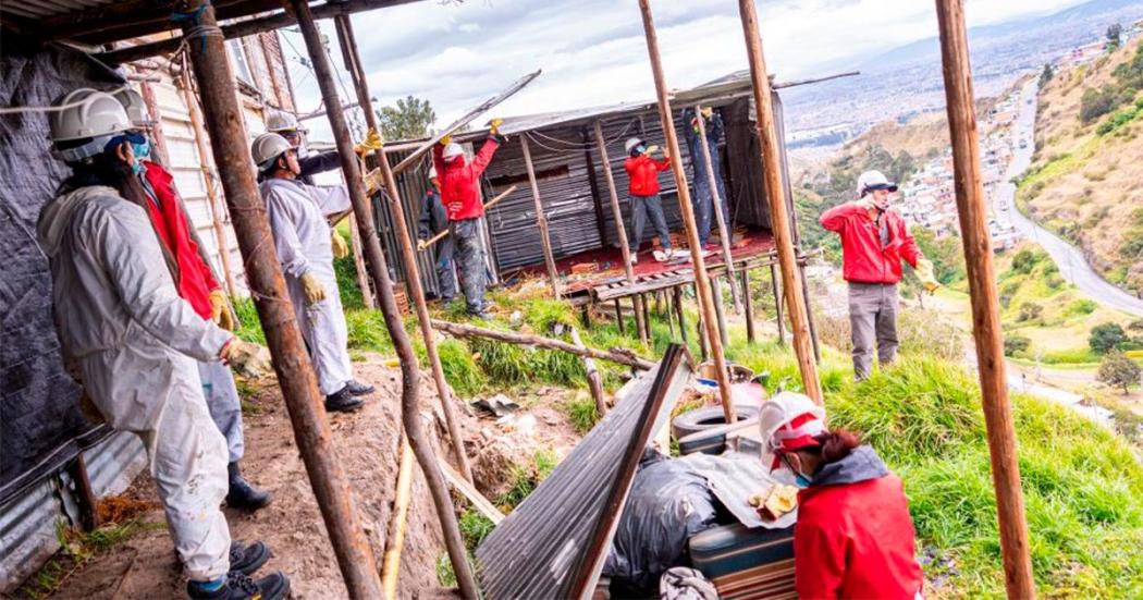 Comando ambiental ha desmontado 86 estructuras en zonas de alto riesgo en Bogotá