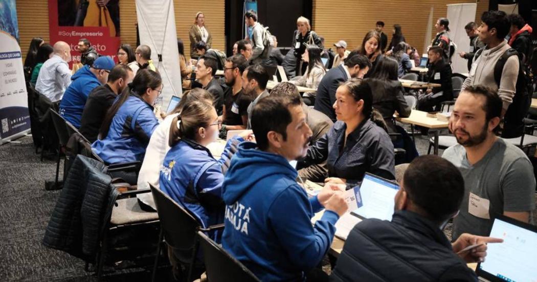 Con más de 1.000 vacantes ofertadas cerró feria de empleo jóvenes 