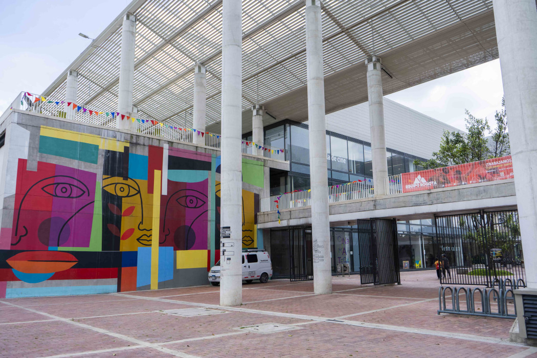 Fachada de la Cinemateca el Tunal