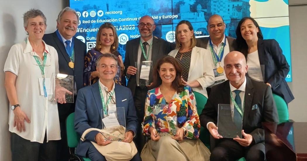 Reto a la U recibe premio por Mejores Prácticas en Educación Continua 