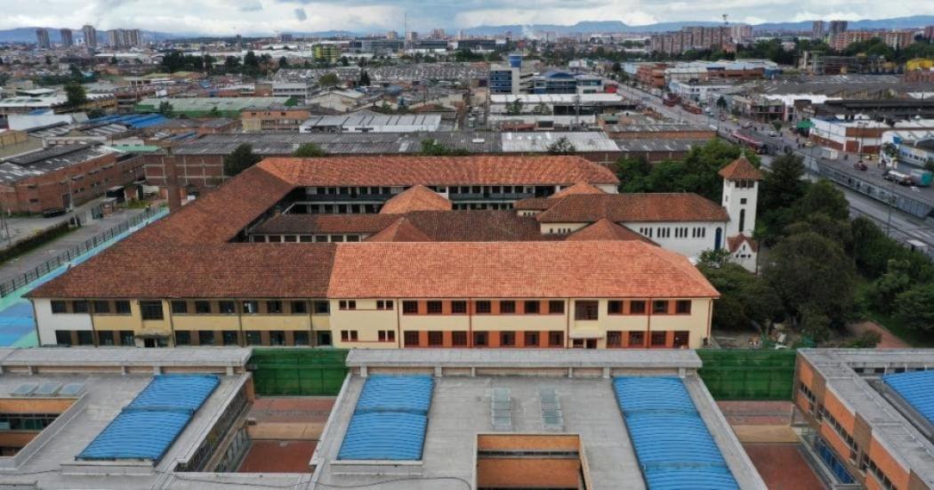 Distrito entregó colegio La Merced van 32 en la actual administración