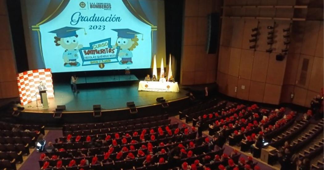 Bomberos Oficiales graduó a 340 “Bomberitos” de las diferentes localidades