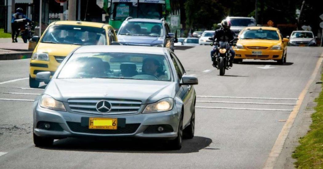 Pico y placa para particulares y taxis en Bogotá hoy 17 de enero