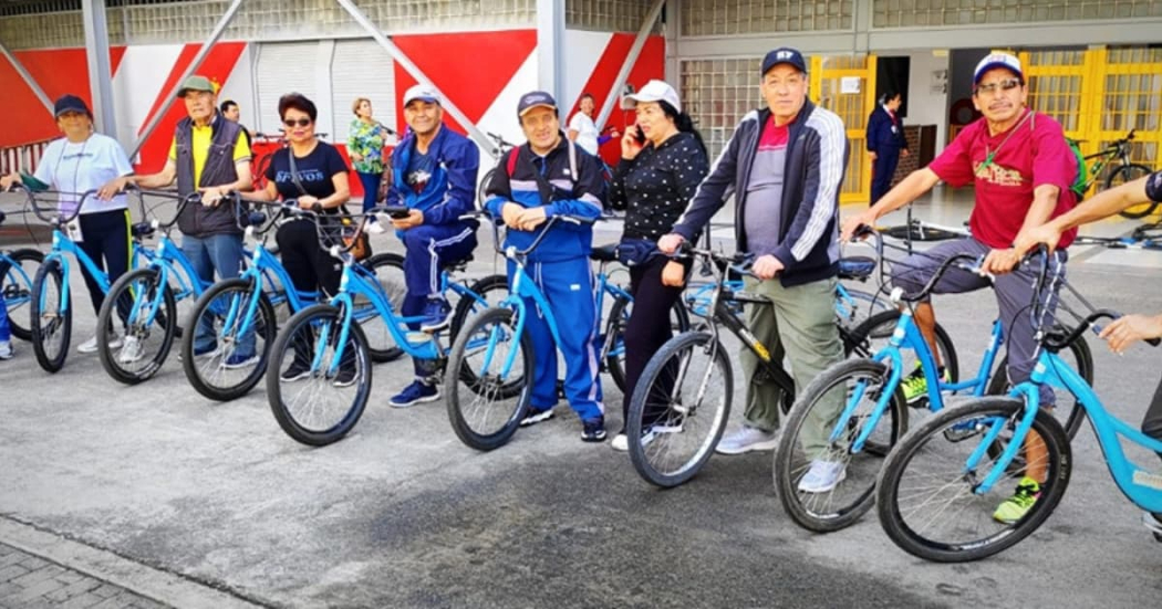 Pensionados del FONCEP realizan ciclo paseo en el Parque Simón Bolívar