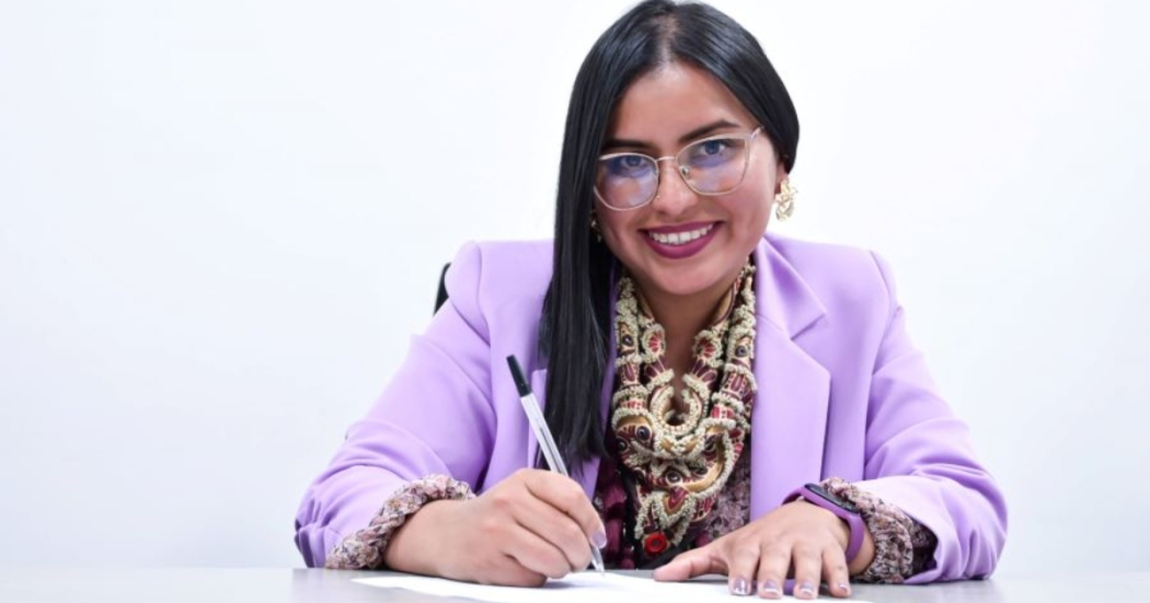 Dania Arias, joven docente que por su compromiso logró ser directiva 