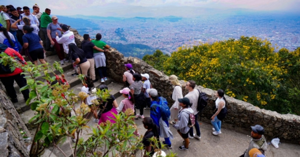 182.815 personas subieron por el Sendero de Monserrate en Semana Santa