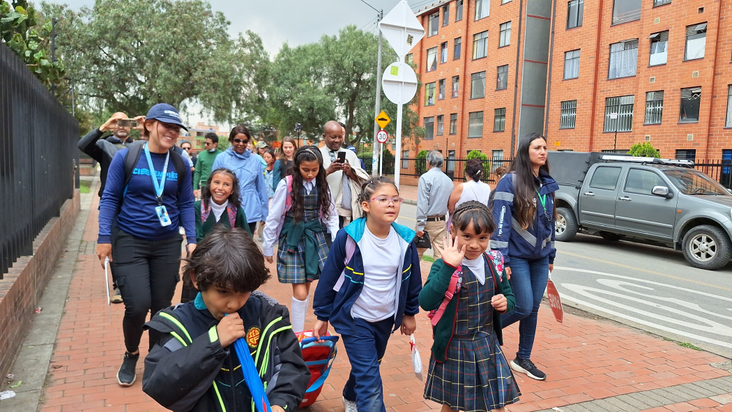 Bogotá se consolida como ejemplo mundial de movilidad escolar activa