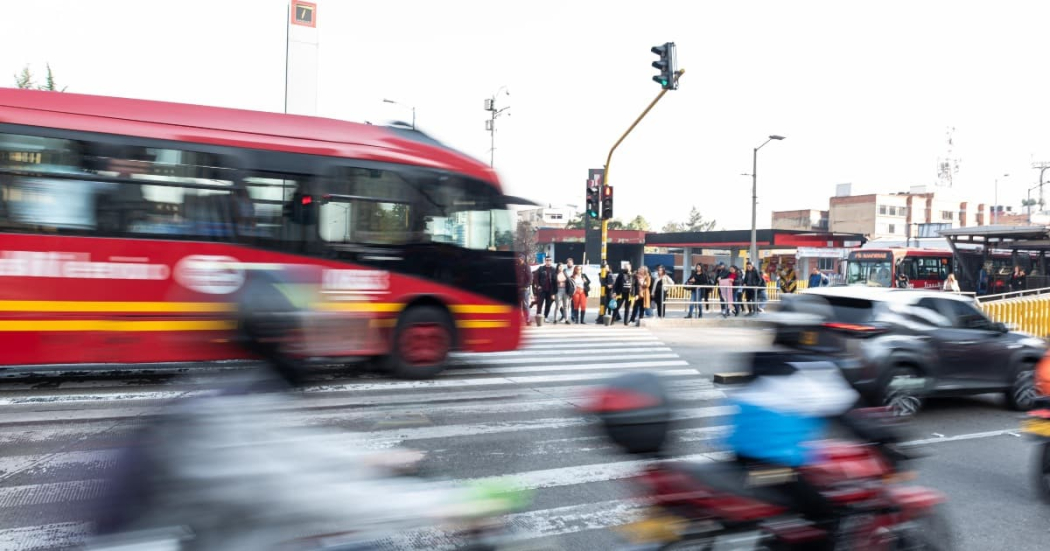 Cierre de estación de TransMilenio calle 26 por obras Metro de Bogotá