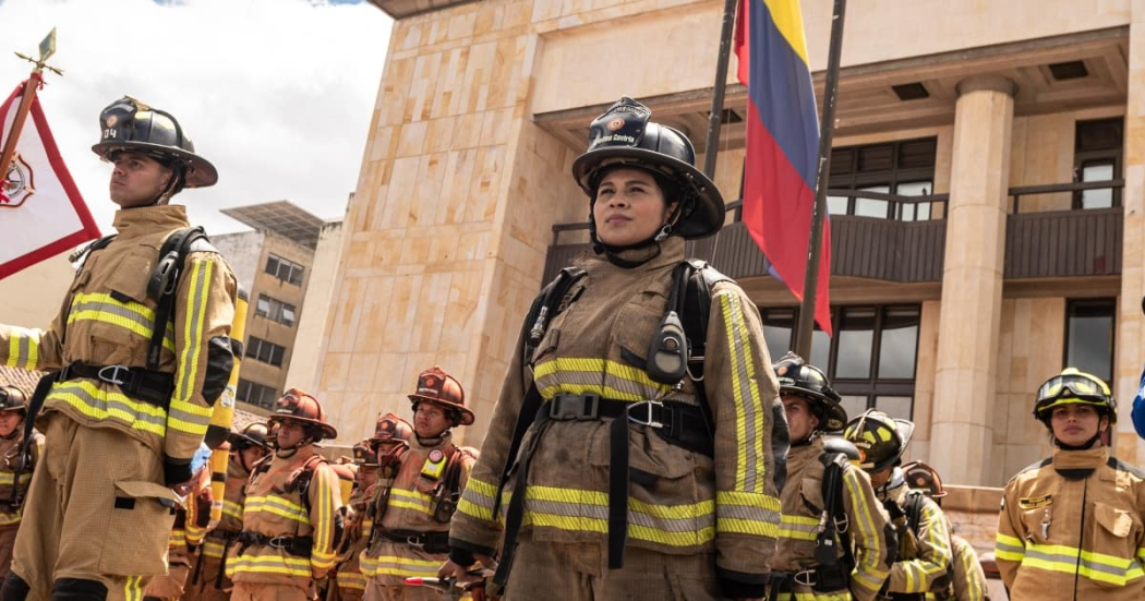 Bomberos Oficiales de Bogotá conmemora sus 129 años de existencia