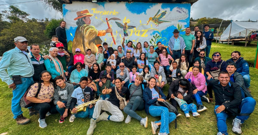 Granja Tibares apuesta agroecológica firmantes Acuerdo de Paz Bogotá