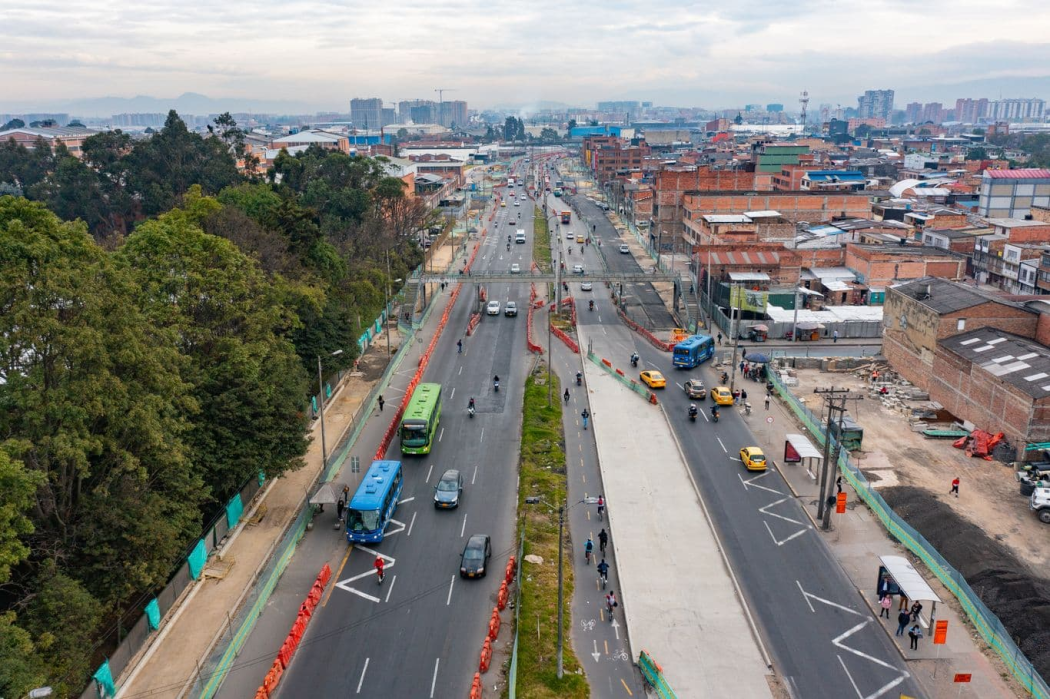 Cierres entre av. de Las Américas y calle 13 por montaje de puente