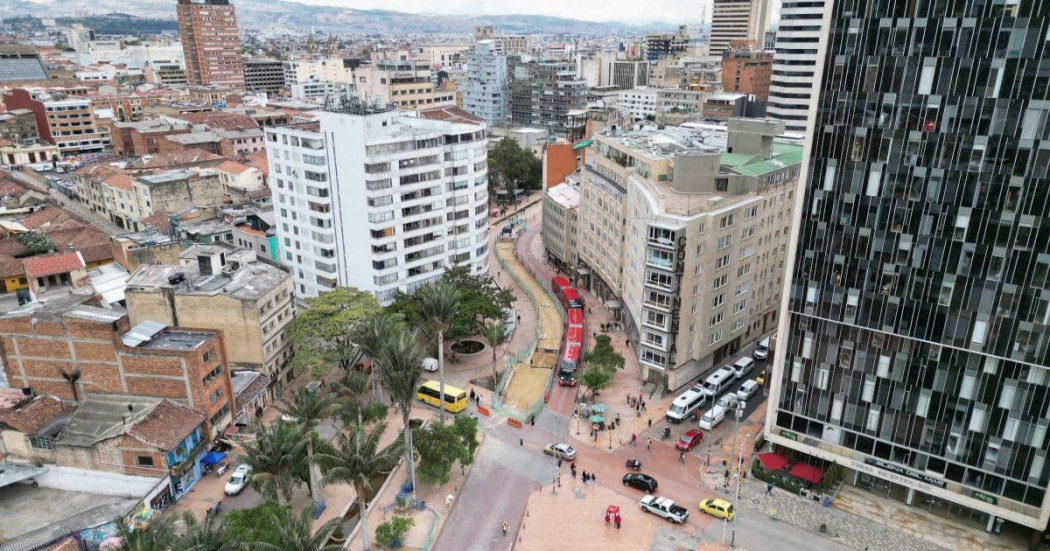 Obras en el Eje Ambiental en el centro de Bogotá avance de trabajos