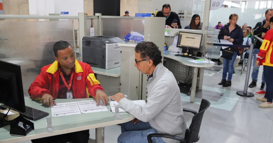 Cambio de nombre del propietario de un predio en Bogotá: trámites 