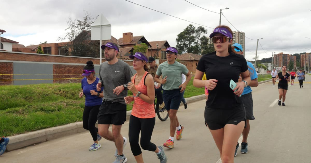 Jornada de entrenamiento para Carrera de la Mujer en extensión de la av. Boyacá