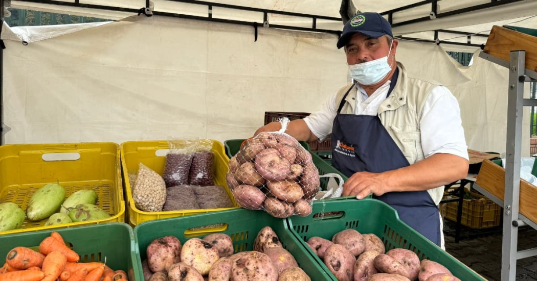 Mercado en Bogotá con los Mercados Campesinos 6 y 7 de julio 2024