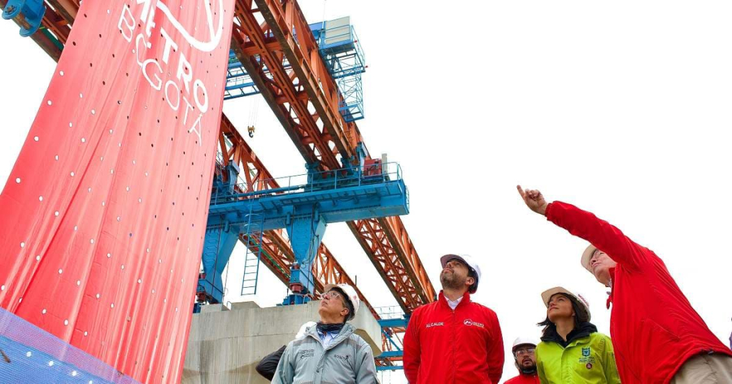 Obras del Metro de Bogotá: construcción viaducto con vigas lanzadoras