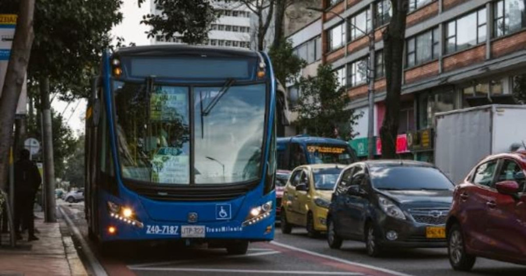 Movilidad en Bogotá: multas por invadir carril preferencial carrera 13