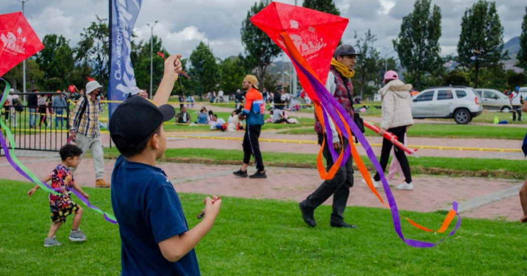 Elevar cometas en Bogotá: parques habilitados y recomendaciones 