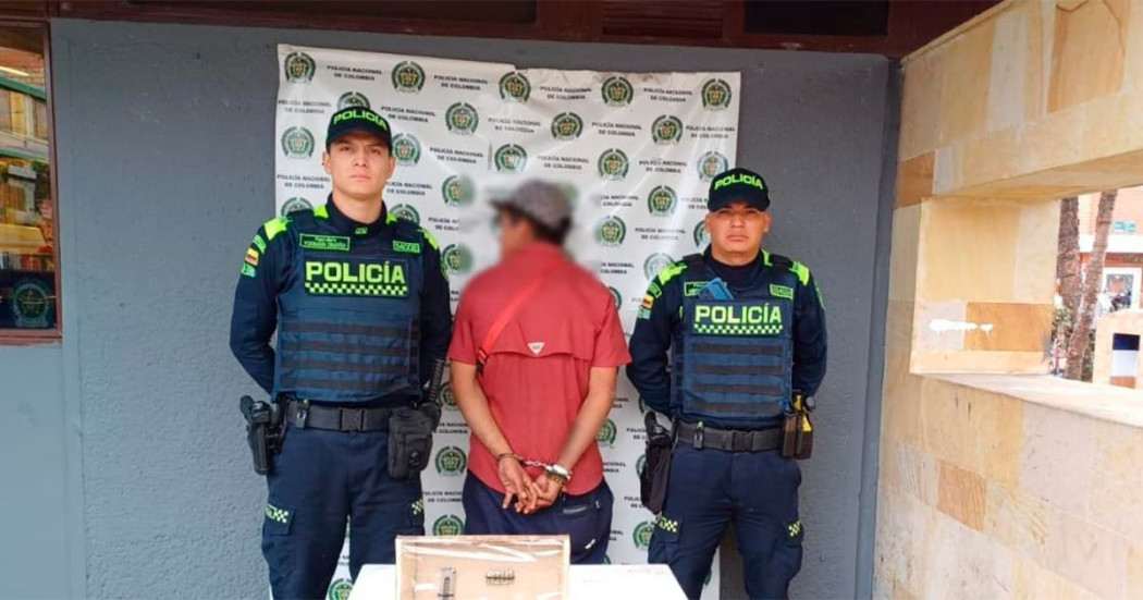 Hombre capturado en flagrancia con un proveedor con seis cartuchos de pistola 